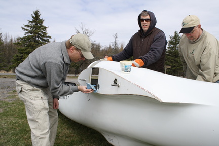 Greasing Flight Control Connection Points